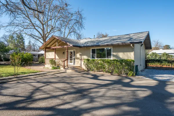 $388,000 | 3500 Pioneer Lane, Redding, CA 96001