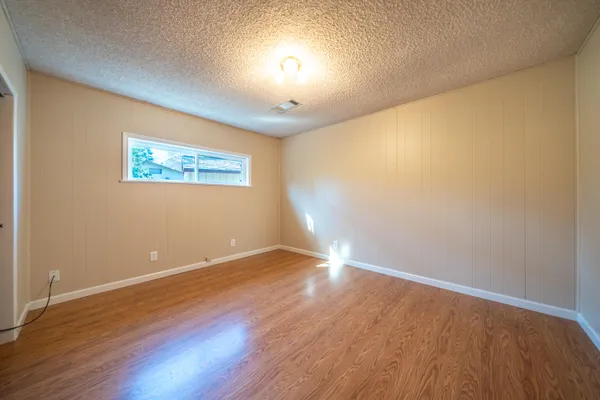 $388,000 | 3500 Pioneer Lane, Redding, CA 96001