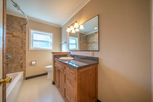 $388,000 | 3500 Pioneer Lane, Redding, CA 96001