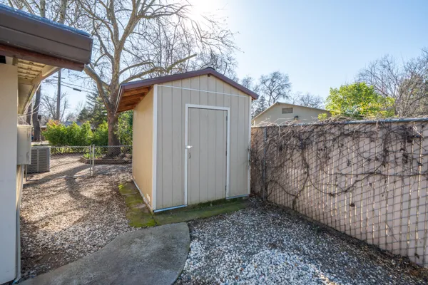 $388,000 | 3500 Pioneer Lane, Redding, CA 96001