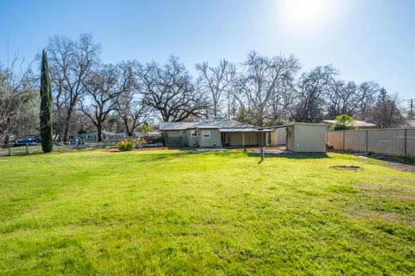 $388,000 | 3500 Pioneer Lane, Redding, CA 96001