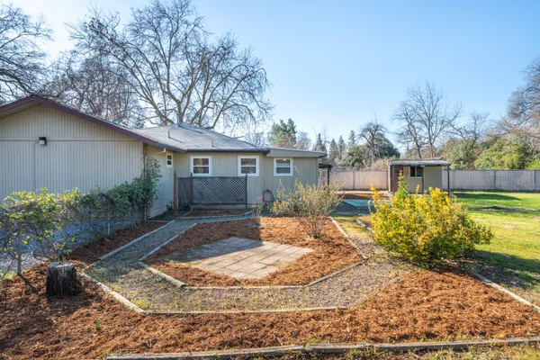 $388,000 | 3500 Pioneer Lane, Redding, CA 96001