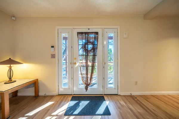 $388,000 | 3500 Pioneer Lane, Redding, CA 96001