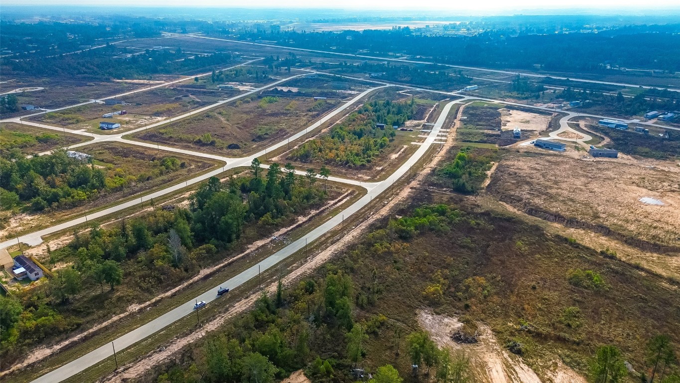 633 5914 07 Cleveland, TX 77327 - Photo 7 of 13 an aerial view of residential houses with outdoor space