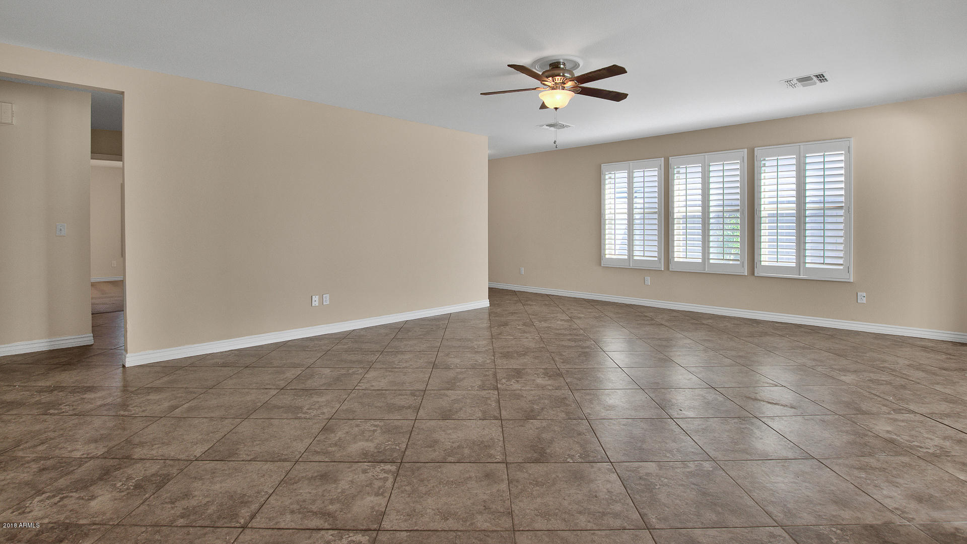 4023 East Rowel Road Phoenix, AZ 85050 - Photo 4 of 23 Great Room toward entry