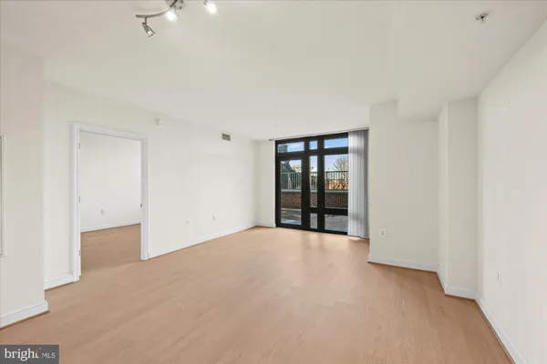 $2,295 | 2451 Midtown Avenue, Unit 724, Alexandria, VA 22303