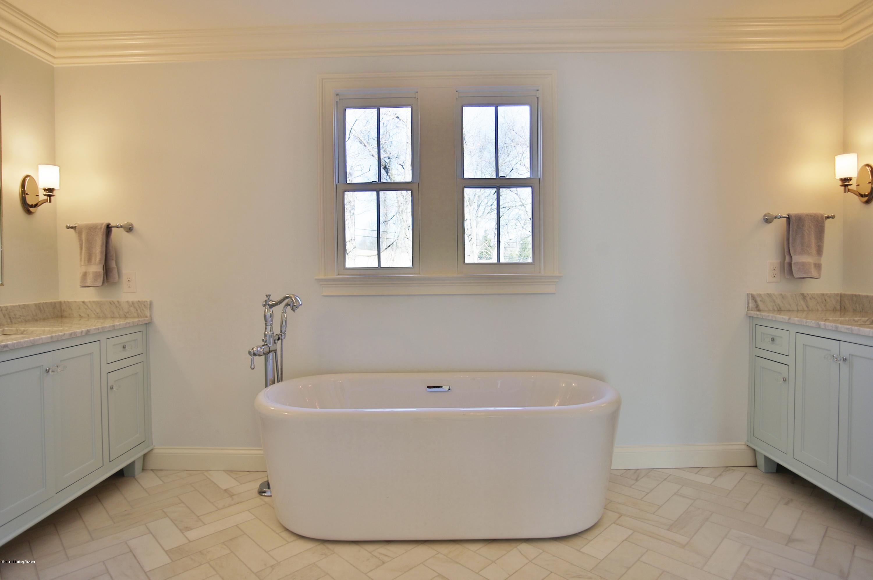 6714 Regal Road Louisville, KY 40222 - Photo 27 of 49 Master bath