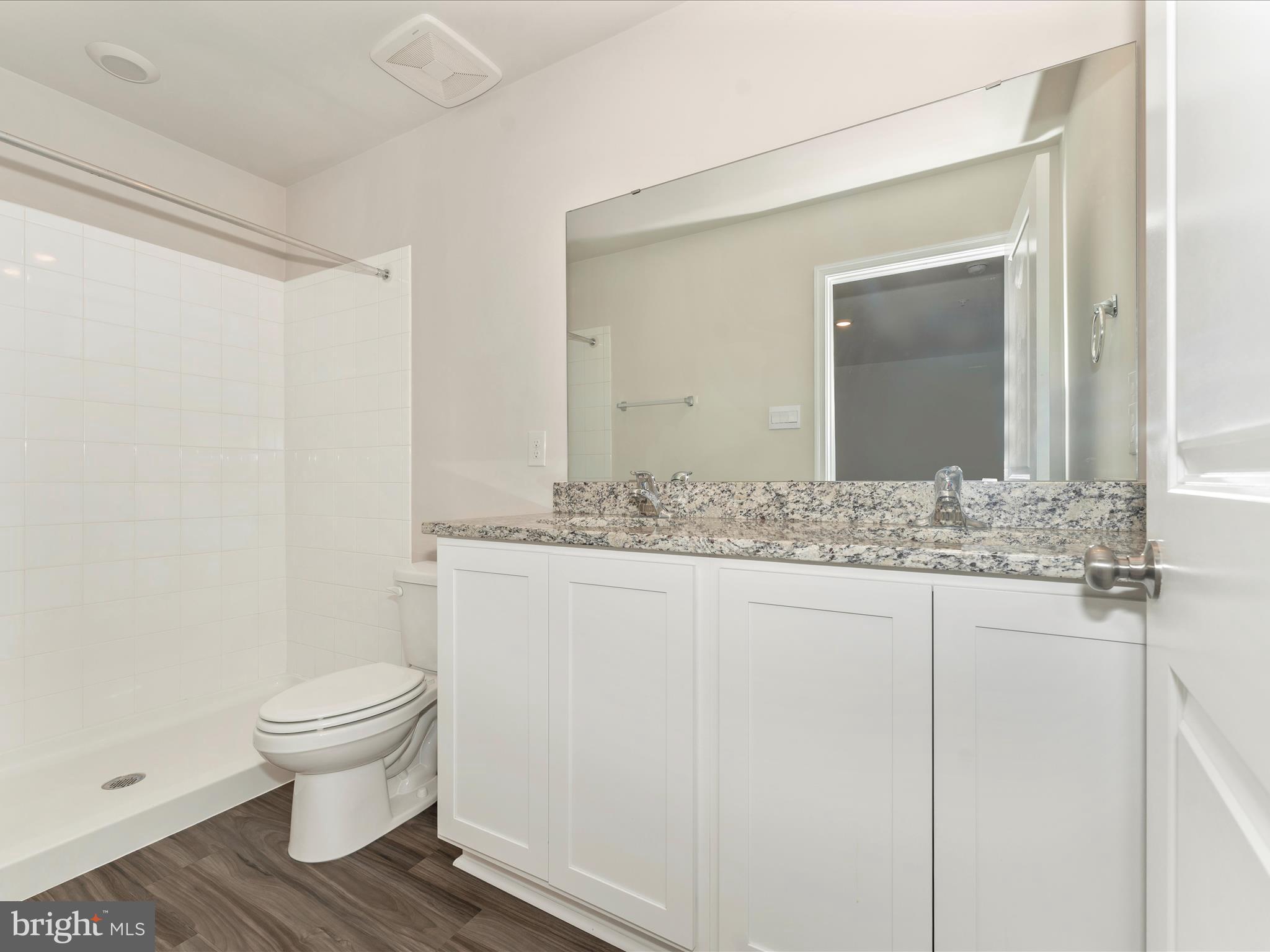 1239 Apollo Drive Frederick, MD 21702 - Photo 27 of 65 Primary Bathroom