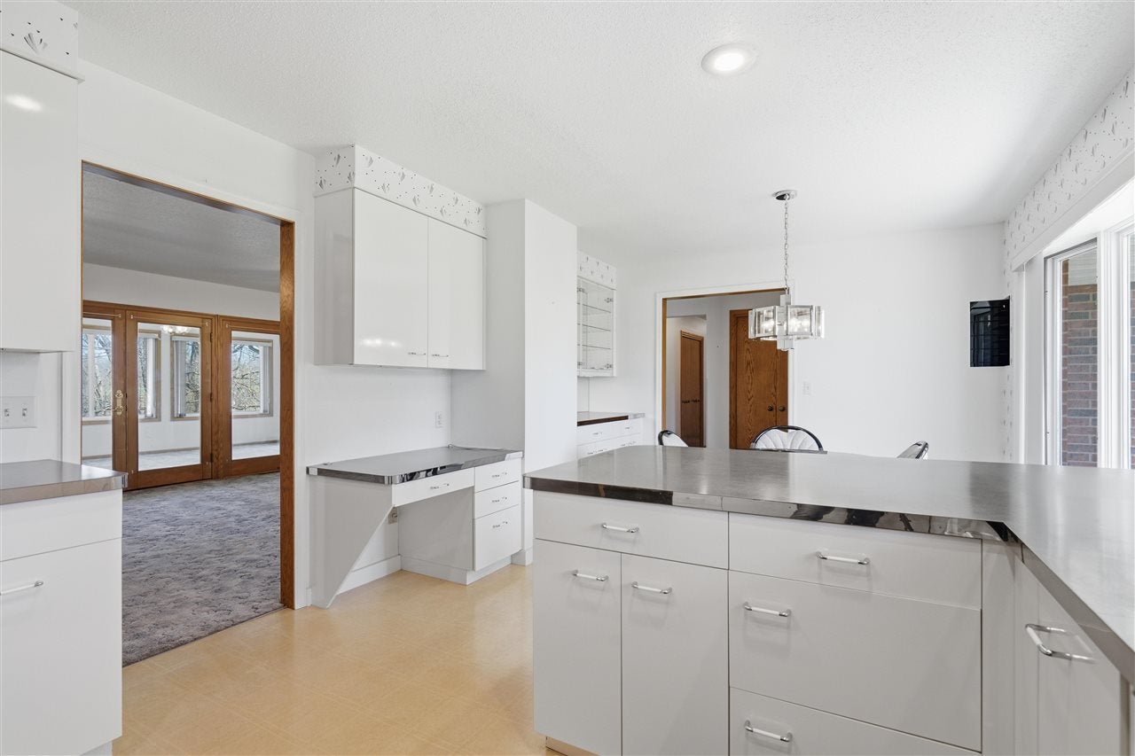 2488 Sugar Bottom Road Northeast Solon, IA 52333 - Photo 14 of 48 Gallery Image 14