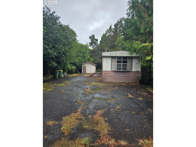 $158,000 | 1600 Rhododendron Drive, Unit 113, Florence, OR 97439