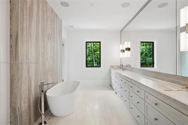 a view of yard with patio