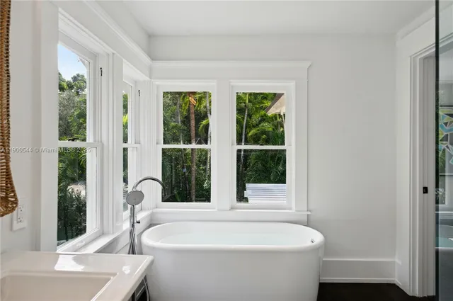 $13,500,000 | 3701 Park Avenue, Miami, FL 33133