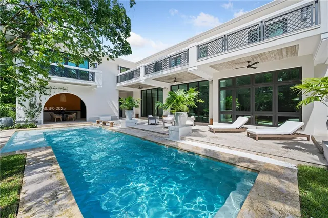 $13,500,000 | 3701 Park Avenue, Miami, FL 33133