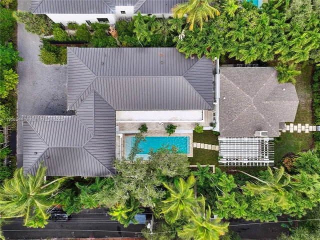 $13,500,000 | 3701 Park Avenue, Miami, FL 33133