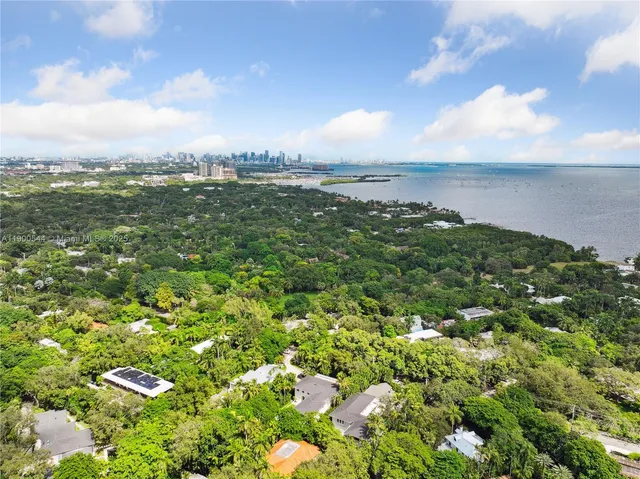 $13,500,000 | 3701 Park Avenue, Miami, FL 33133