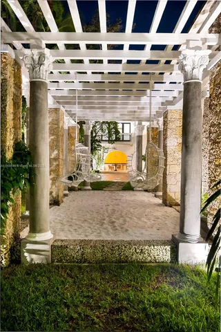 $13,500,000 | 3701 Park Avenue, Miami, FL 33133