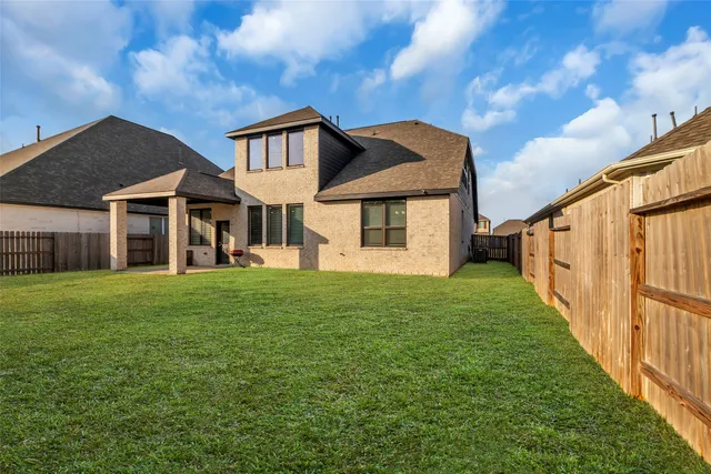 $450,000 | 2627 Settler Hl Drive, Fresno, TX 77545