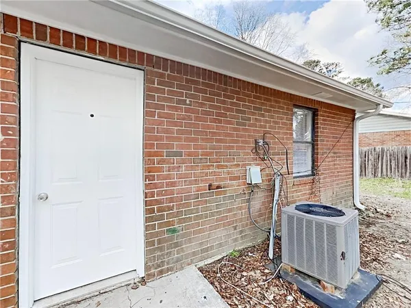 $1,295 | 1289 Knoll Court Northwest, Conyers, GA 30012