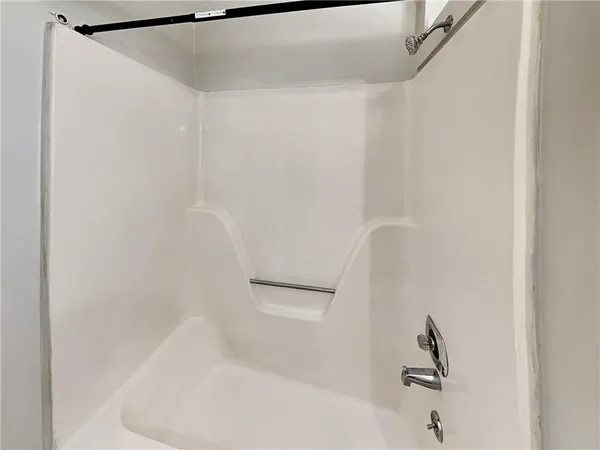 $1,295 | 1289 Knoll Court Northwest, Conyers, GA 30012