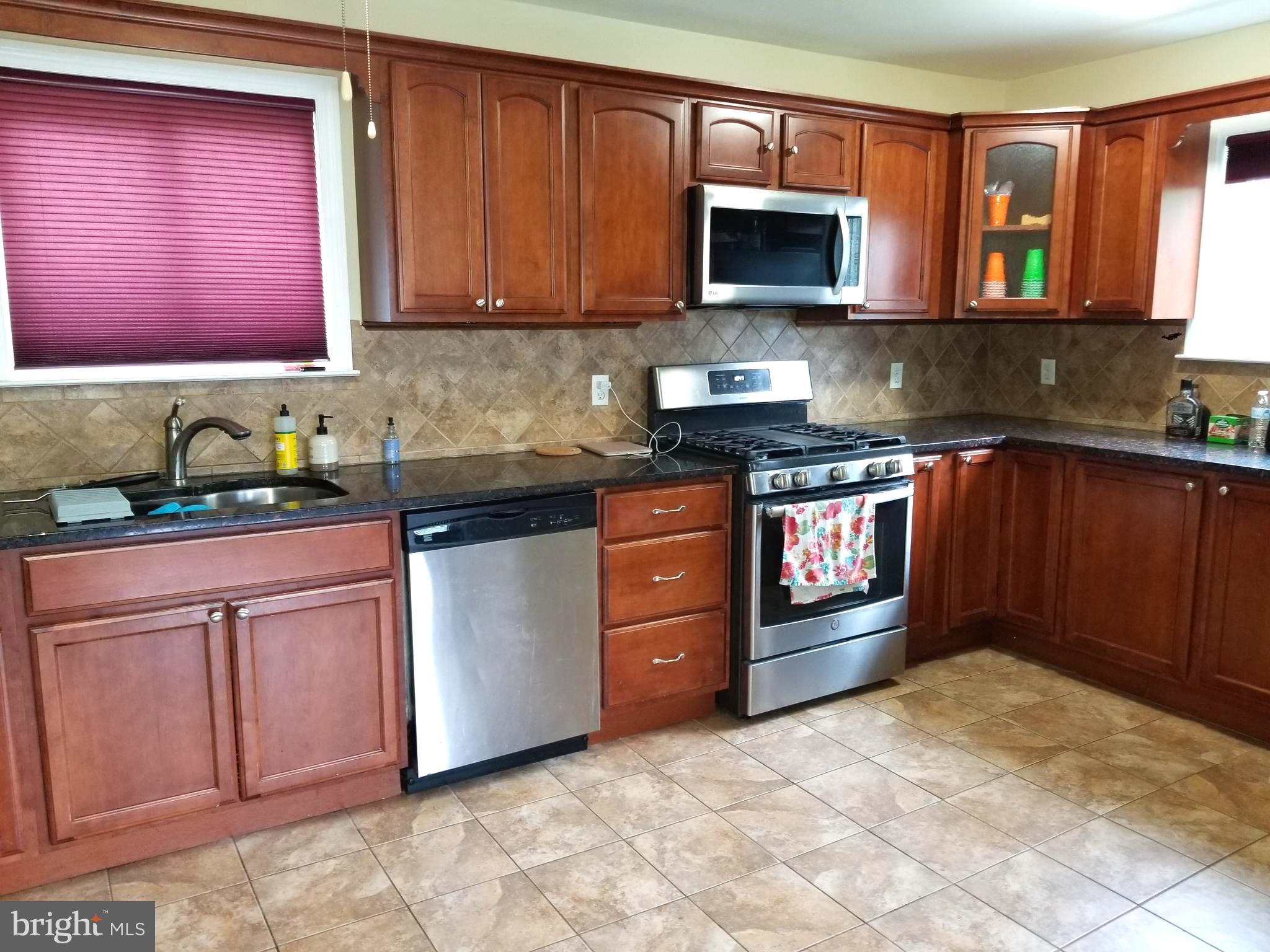 205 Haddon Road Browns Mills, NJ 08015 - Photo 3 of 27