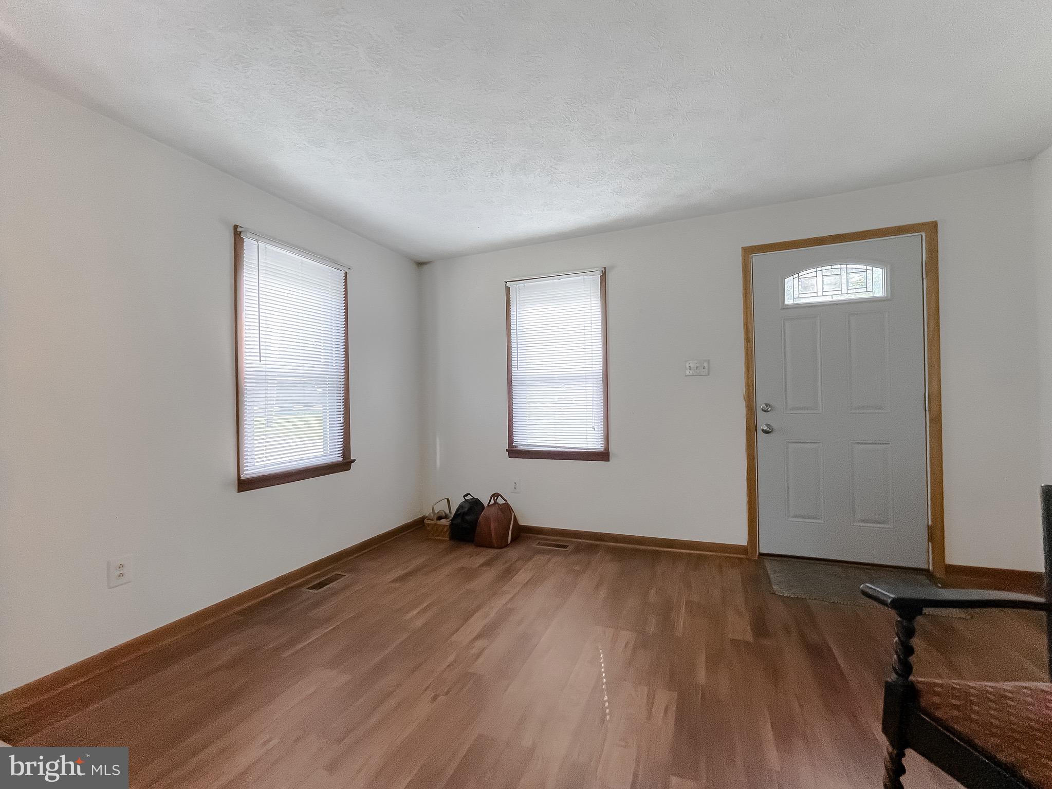 22615 Point Lookout Road Leonardtown, MD 20650 - Photo 10 of 52 Family room