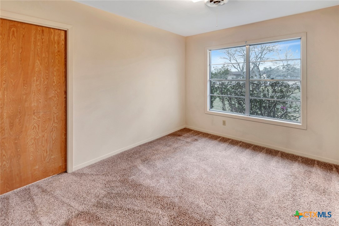 711 Northgate Road Victoria, TX 77904 - Photo 16 of 37 an empty room with a window