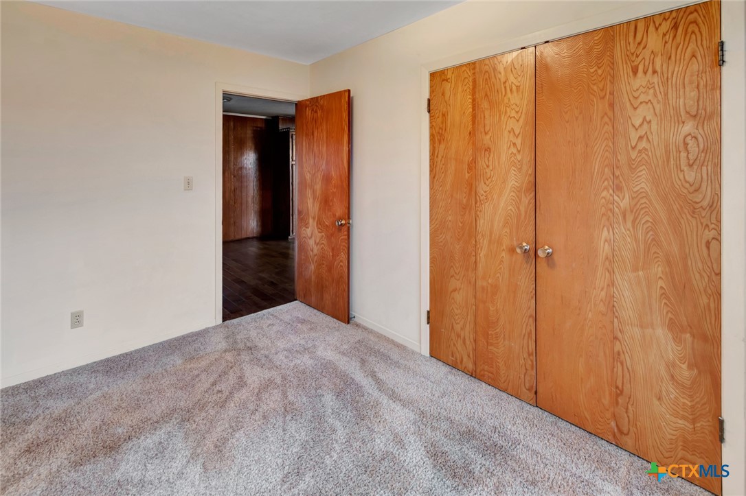 711 Northgate Road Victoria, TX 77904 - Photo 21 of 37 a view of an empty room