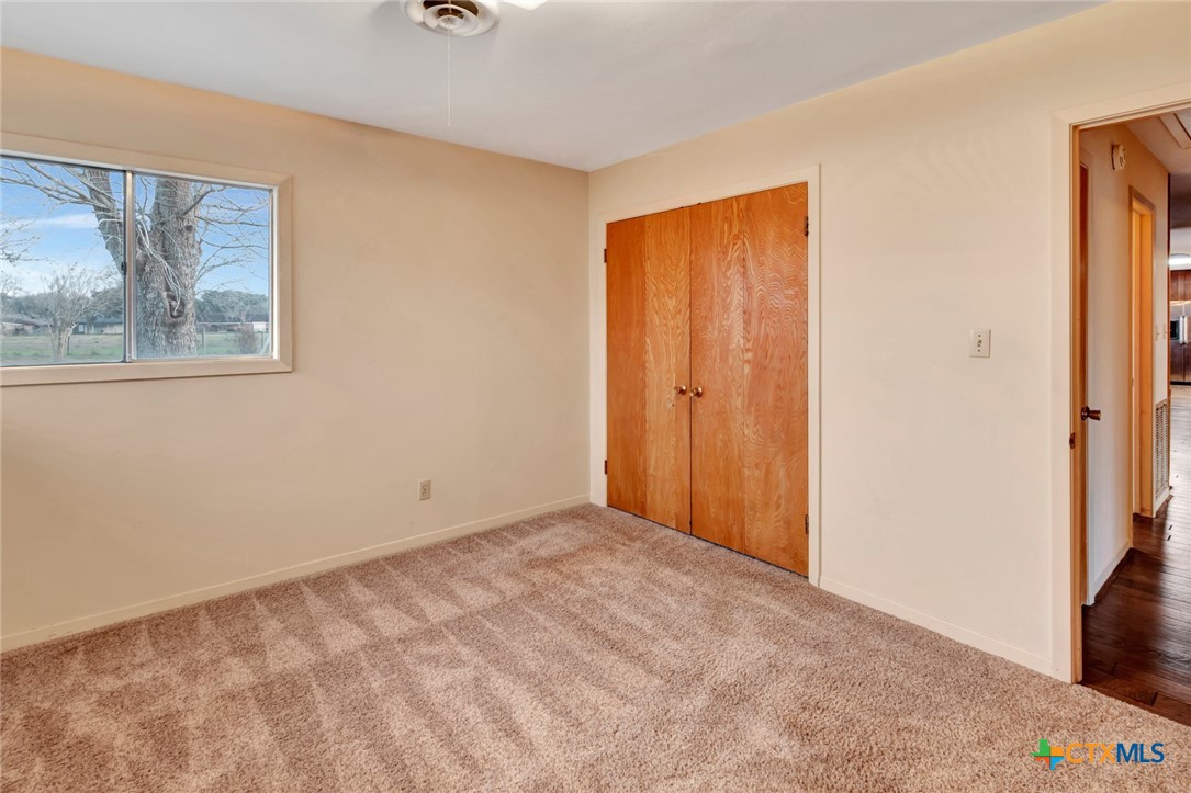 711 Northgate Road Victoria, TX 77904 - Photo 28 of 37 an empty room with a window