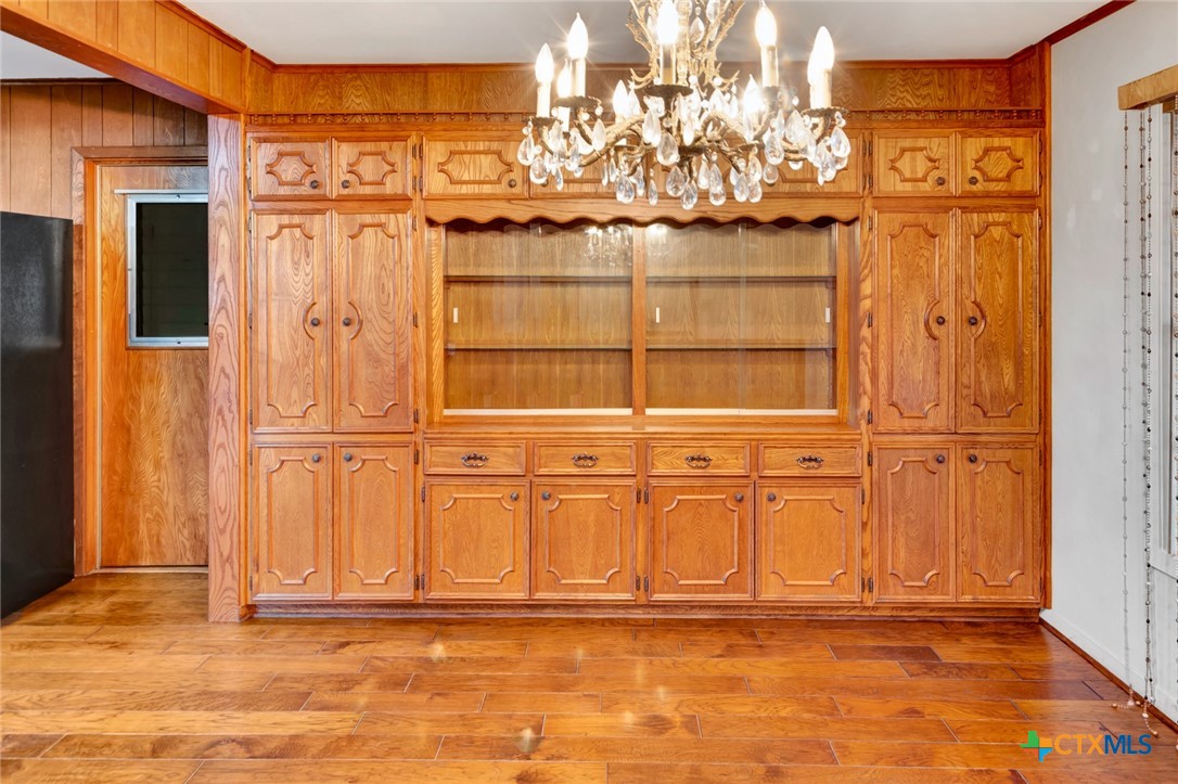 711 Northgate Road Victoria, TX 77904 - Photo 7 of 37 a view of a entryway door of the house