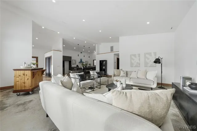 $890,000 | Undisclosed Address, Elma, NY 14059