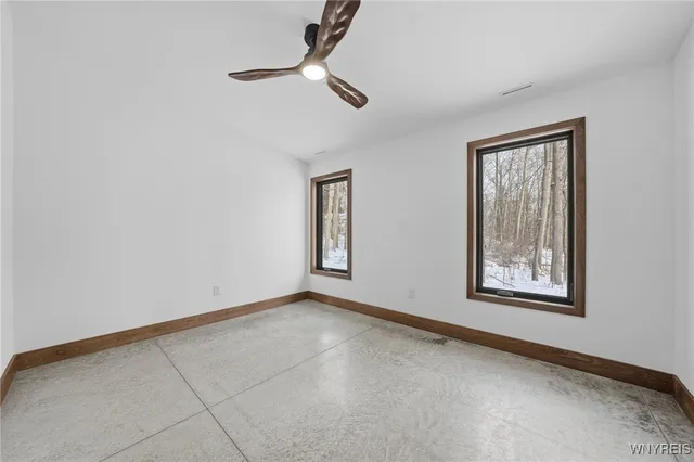 $890,000 | Undisclosed Address, Elma, NY 14059