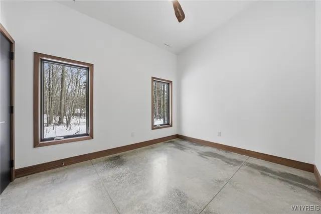 $890,000 | Undisclosed Address, Elma, NY 14059