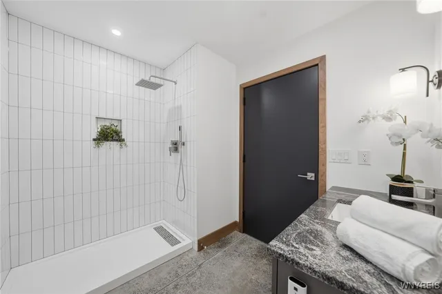 $890,000 | Undisclosed Address, Elma, NY 14059