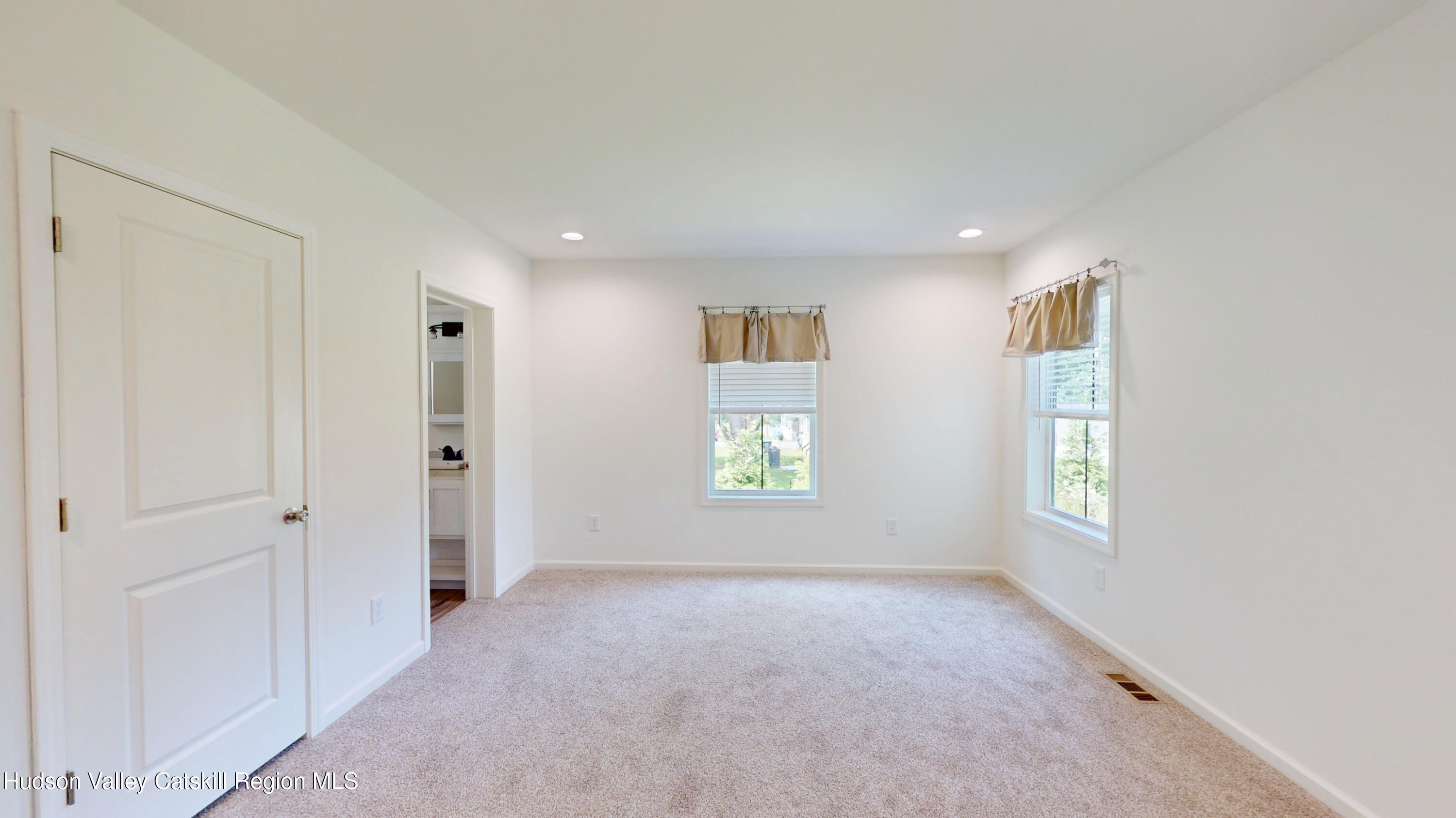 19 Mahoney Road Stuyvesant, NY 12173 - Photo 23 of 32 a view of an empty room and window