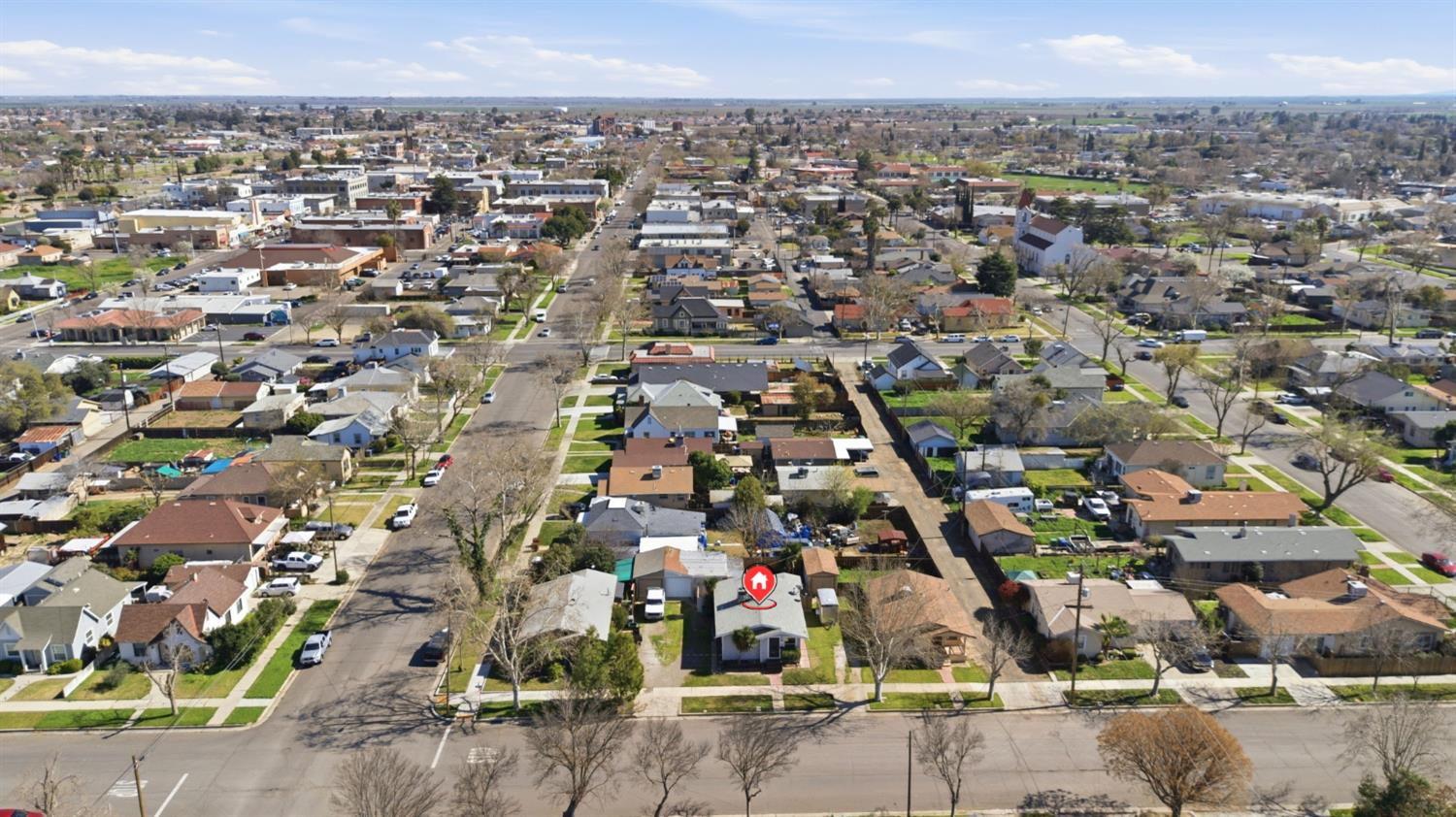 1014 3rd Street Los Banos, CA 93635 - Photo 18 of 21 an aerial view of multiple house