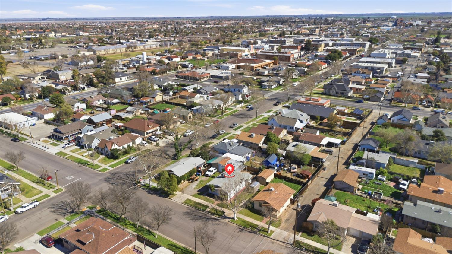 1014 3rd Street Los Banos, CA 93635 - Photo 19 of 21 an aerial view of a city