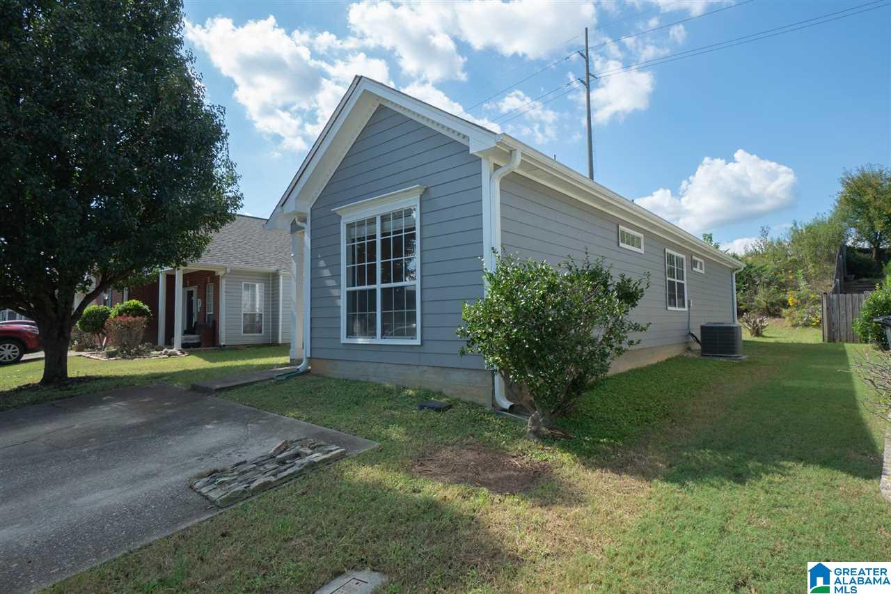 536 Walker Road Pelham, AL 35124 - Photo 2 of 21