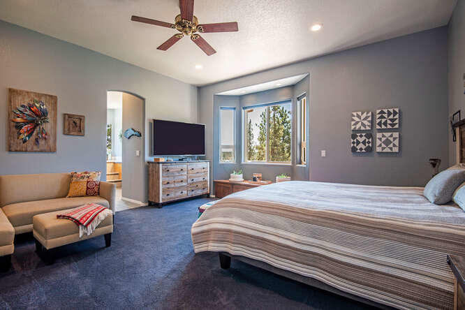 17715 Mountain View Road Sisters, OR 97759 - Photo 12 of 37 17715 Mountain View Rd Sisters-small-016