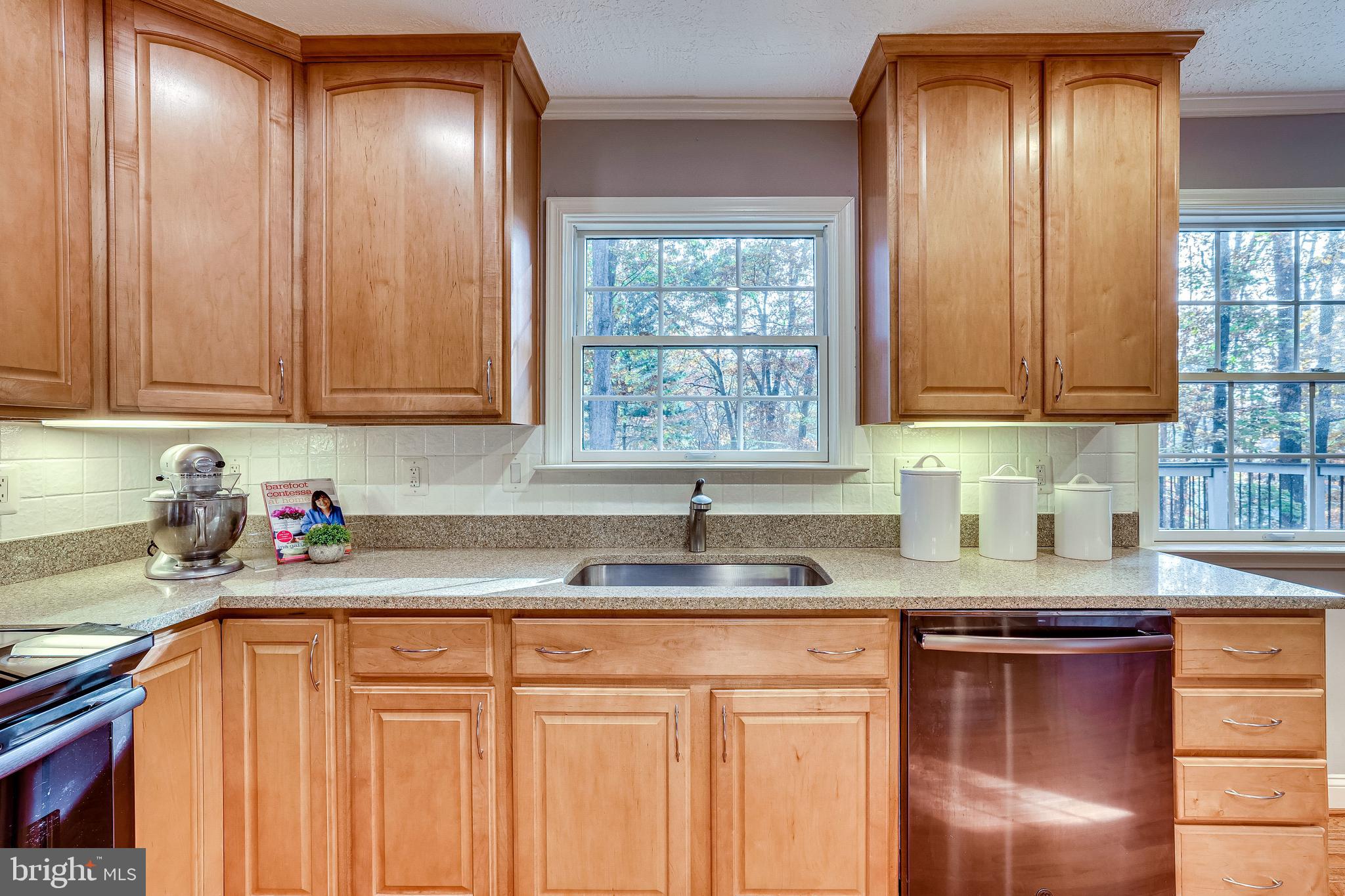 1868 Post Oak Trail Reston, VA 20191 - Photo 11 of 52