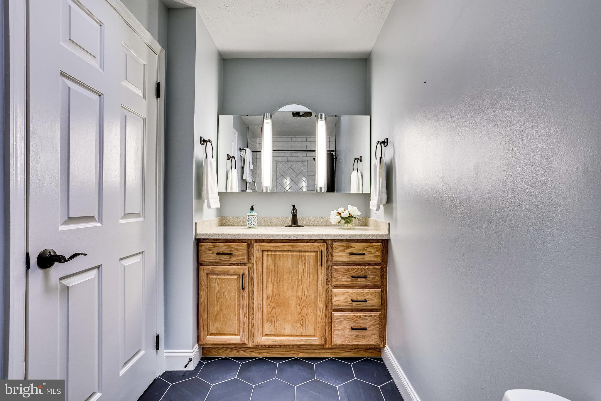 1868 Post Oak Trail Reston, VA 20191 - Photo 34 of 52