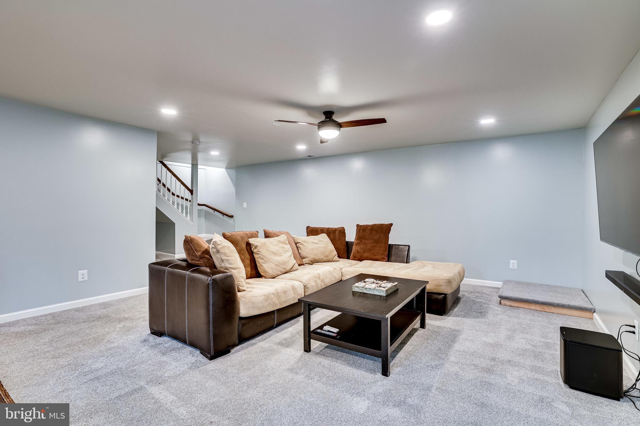 1868 Post Oak Trail Reston, VA 20191 - Photo 38 of 52