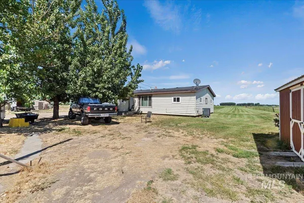 $950,000 | 23577 Upper Pleasant Ridge Road, Wilder, ID 83676