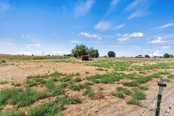 $950,000 | 23577 Upper Pleasant Ridge Road, Wilder, ID 83676