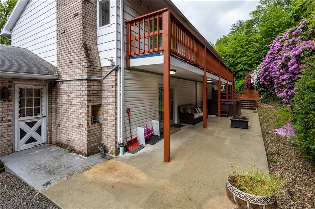 1324 Valley Road Polk, PA 16342 - Photo 5 of 25