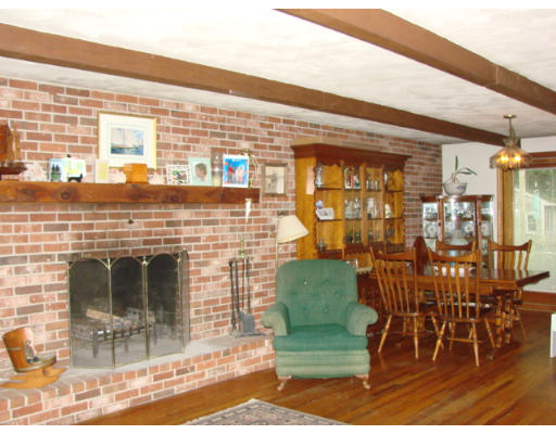 1167 E Road Tiverton, RI 02878 - Photo 8 of 11