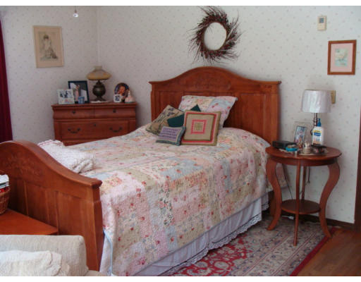 1167 E Road Tiverton, RI 02878 - Photo 10 of 11