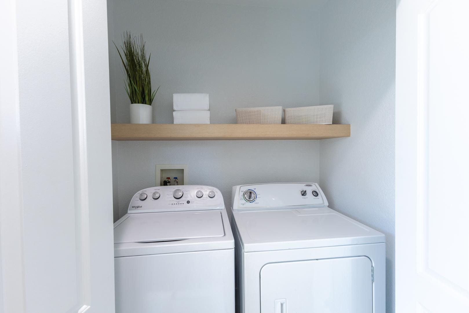 7027 North Scottsdale Road, Unit 225 Scottsdale, AZ 85253 - Photo 14 of 48 a utility room with dryer and washer