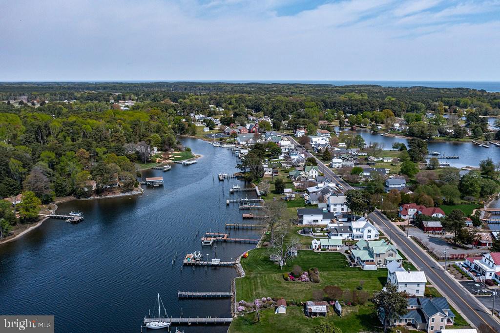 742 Main Street Reedville, VA 22539 - Photo 29 of 66 Charming waterfront community vista.