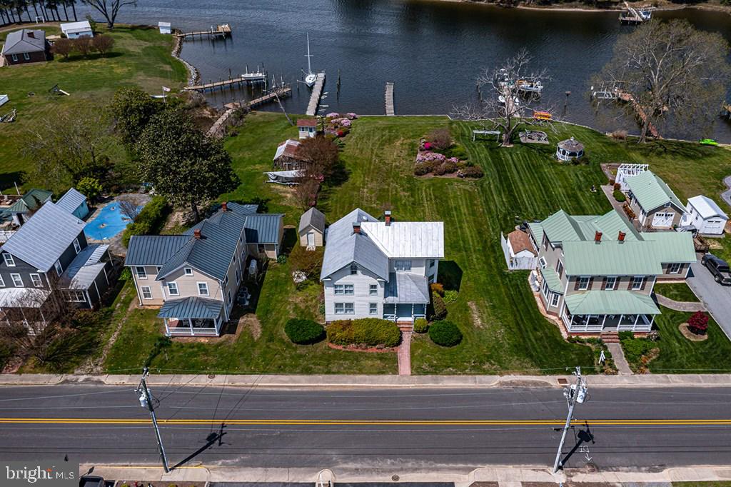 742 Main Street Reedville, VA 22539 - Photo 34 of 66 Charming homes by the serene waterfront.