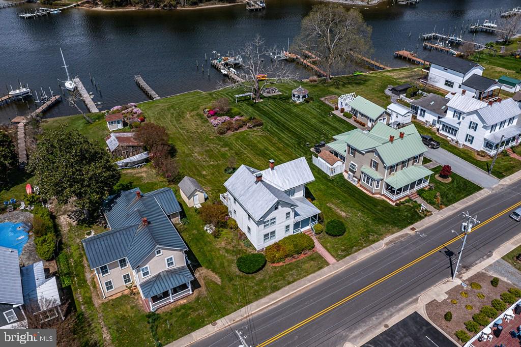 742 Main Street Reedville, VA 22539 - Photo 36 of 66 Charming riverside homes in harmony.